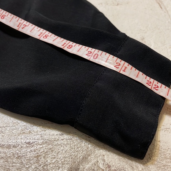 BEA CLASSICS black long sleeved blouse. Size 8. Detailed front. Vintage style. - Picture 13 of 15